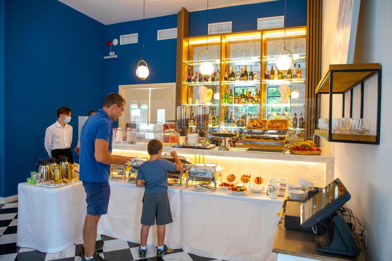 Newport Hotel Κουτάισι Εξωτερικό φωτογραφία